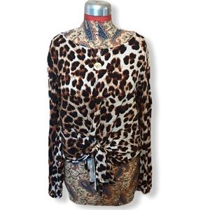 Leopard print front tie top🌙